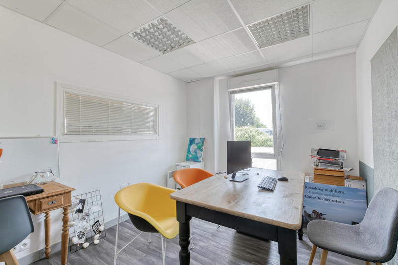 Local commercial - 460 m² - 2 pièces