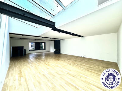 Maison - 194 m² - 3 pièces