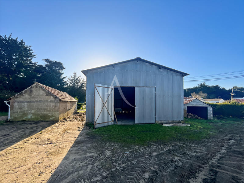 Local d'activité / Entrepôt - 140 m²