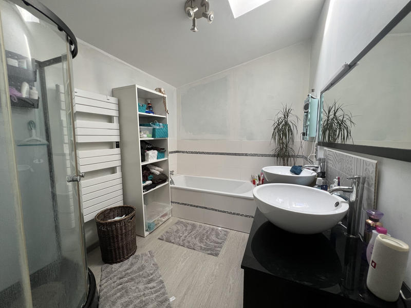 Maison - 145 m² - 5 pièces