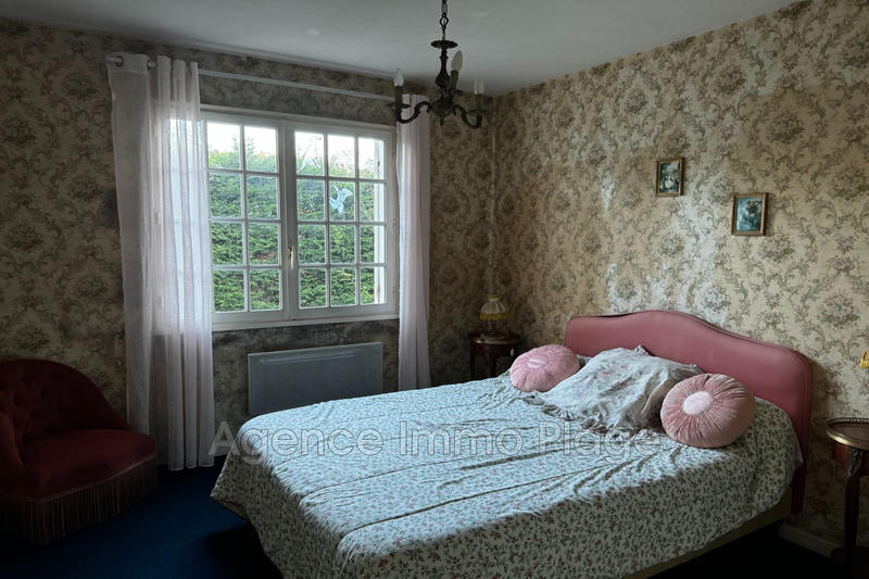 Maison - 126 m² - 8 pièces