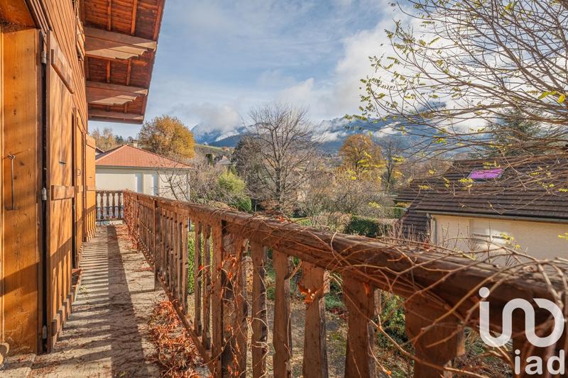 Châlet - 101 m² - 6 pièces