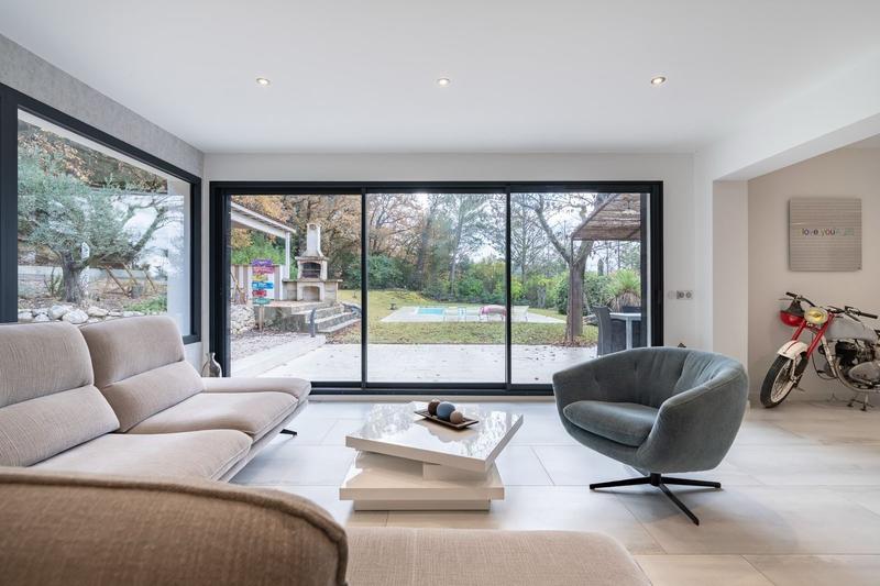 Villa - 220 m² - 7 pièces