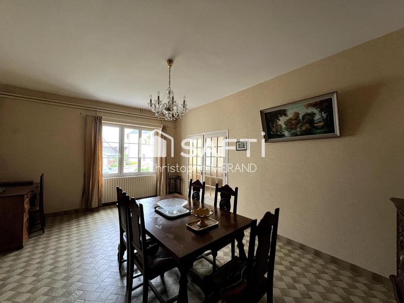 Maison de ville - 132 m² - 8 pièces