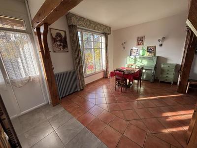 Maison - 135 m² - 6 pièces