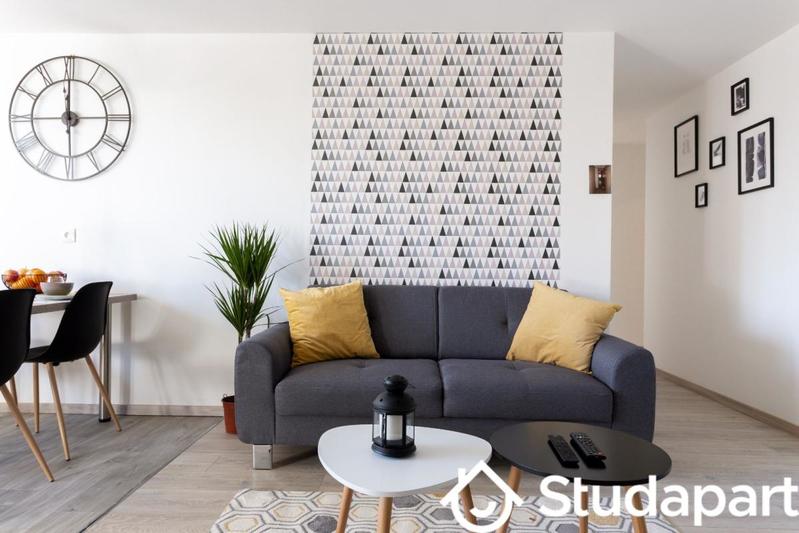 Chambre - 11 m² - 1 pièce