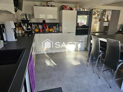 Maison - 130 m² - 5 pièces