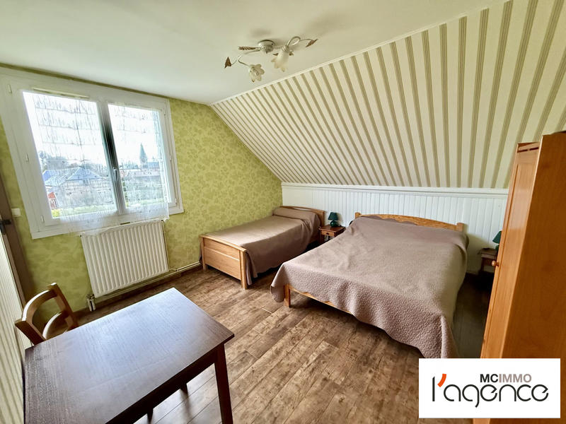 Maison traditionnelle - 155 m² - 7 pièces