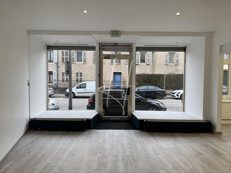 Local commercial - 90 m²