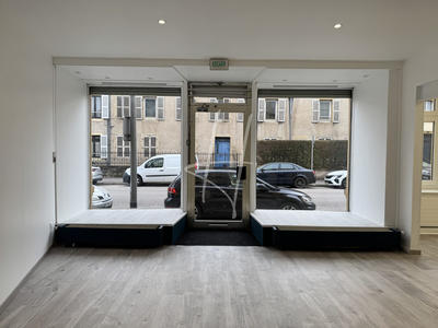Local commercial - 90 m²