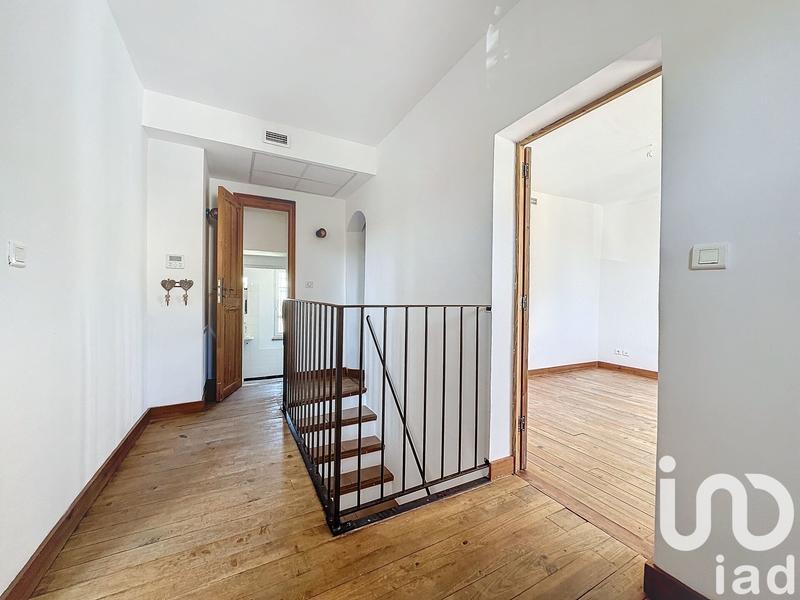 Maison - 211 m² - 7 pièces