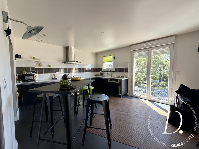 Maison - 80 m² - 4 pièces