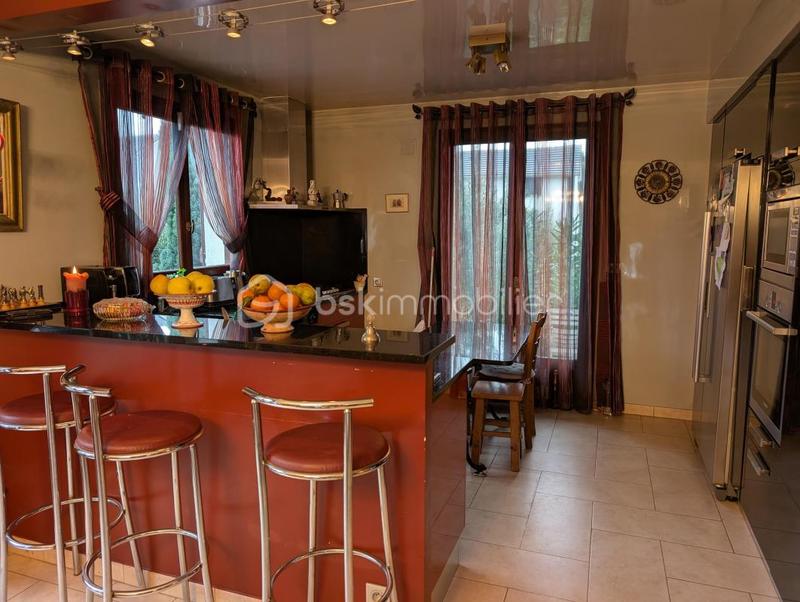 Maison - 155 m² - 7 pièces