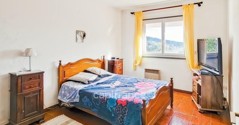 Maison - 299 m² - 11 pièces