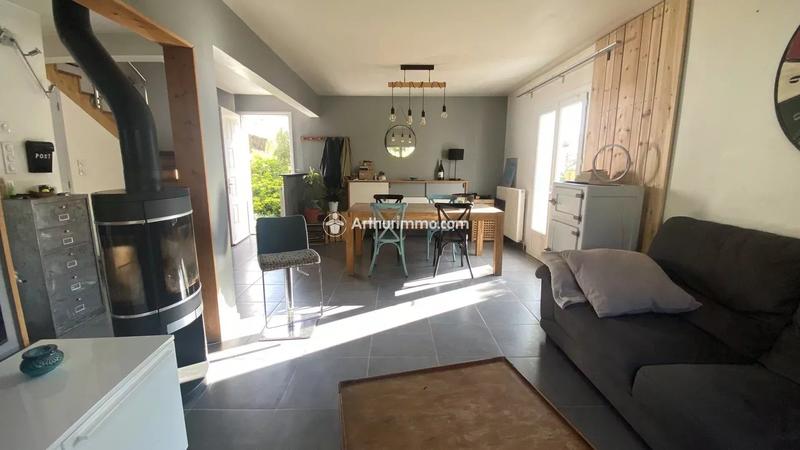 Maison - 91 m² - 5 pièces