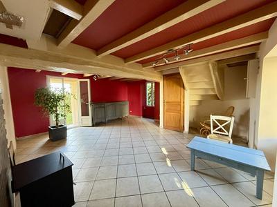 Maison - 101 m² - 5 pièces