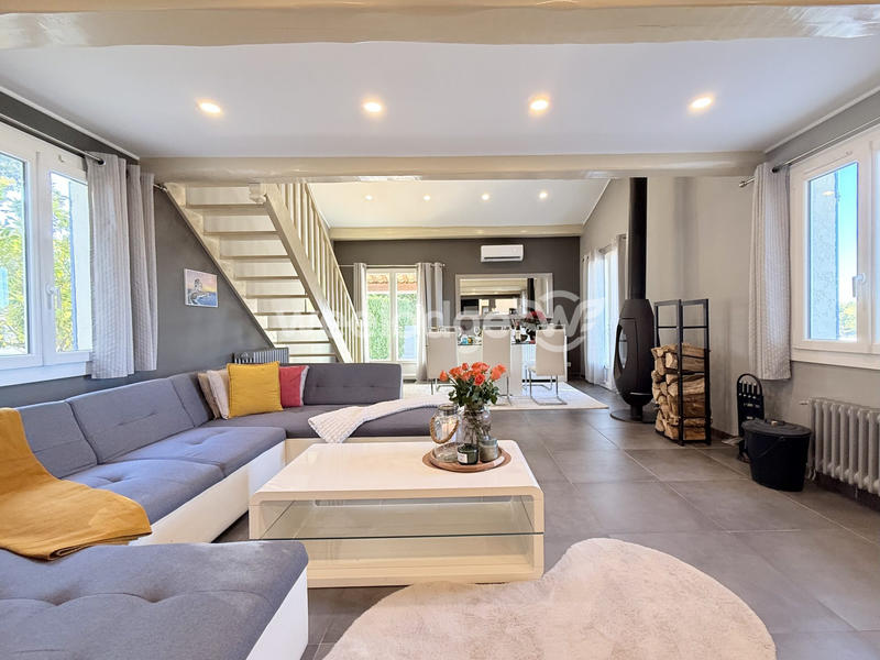 Maison - 168 m² - 7 pièces