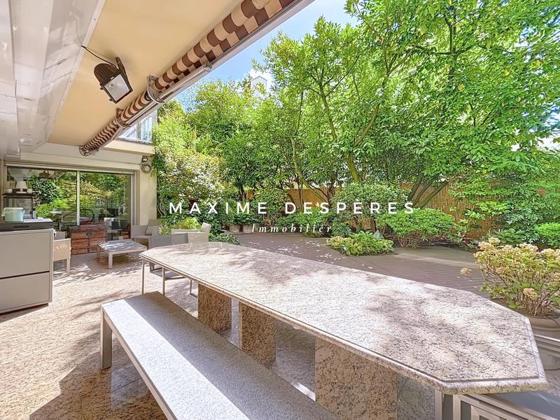 Appartement - 188 m² - 6 pièces