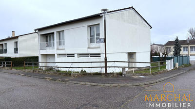 Maison - 107 m² - 6 pièces