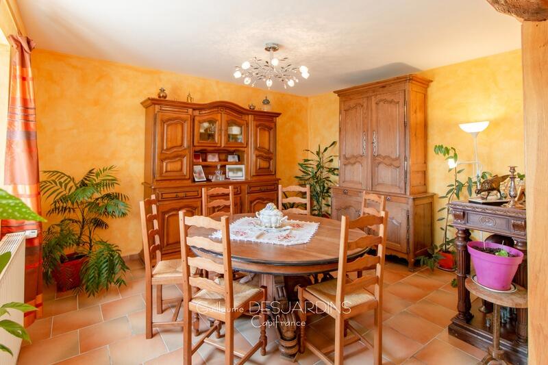 Maison traditionnelle - 136 m² - 6 pièces