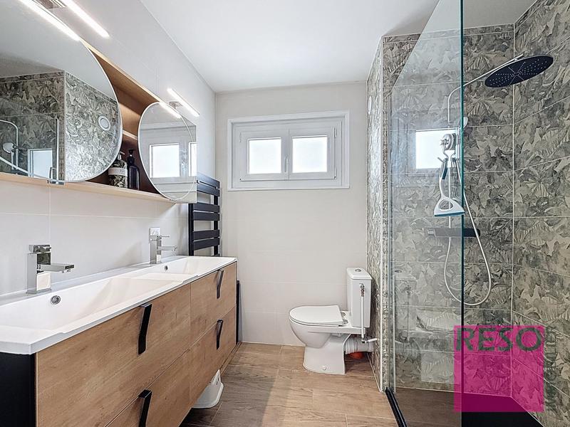 Appartement - 80 m² - 4 pièces