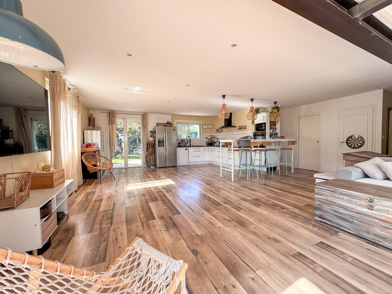 Maison - 141 m² - 6 pièces