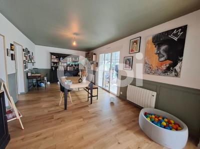 Maison - 151 m² - 6 pièces