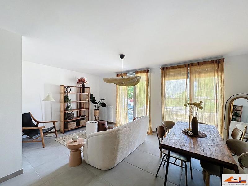 Maison - 86 m² - 4 pièces