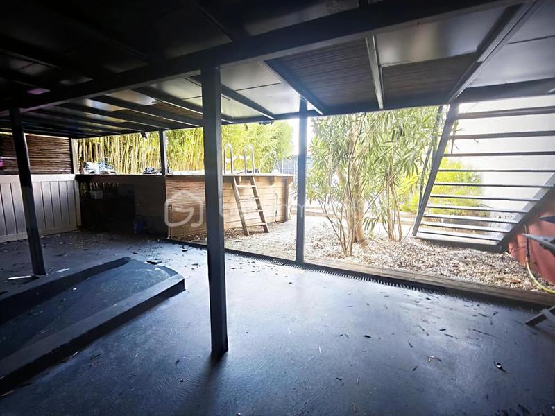 Maison - 140 m² - 5 pièces