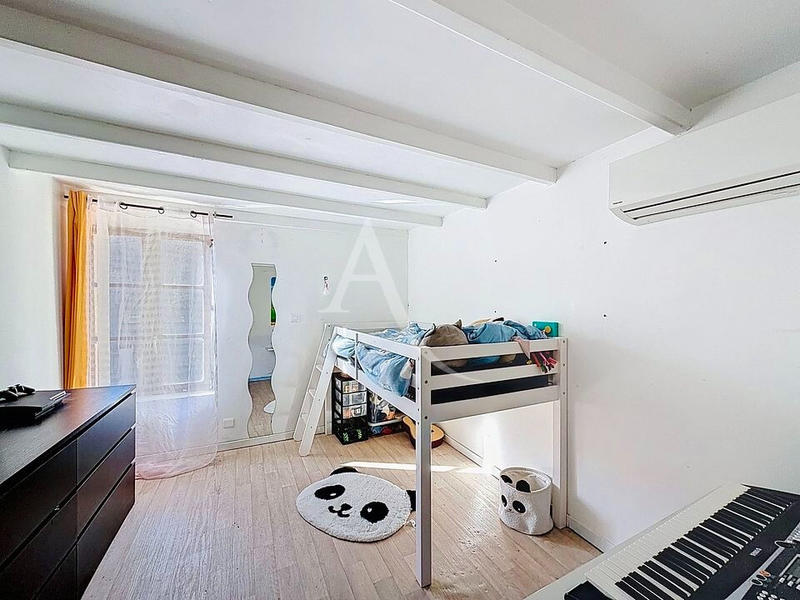 Maison - 107 m² - 6 pièces