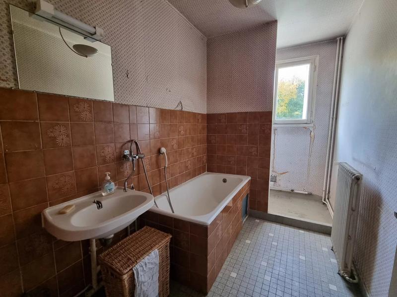 Appartement - 81 m² - 5 pièces