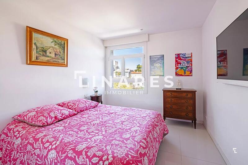 Appartement - 184 m² - 8 pièces