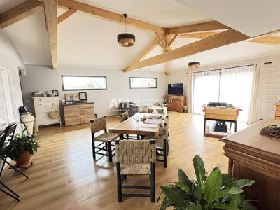 Maison - 123 m² - 5 pièces