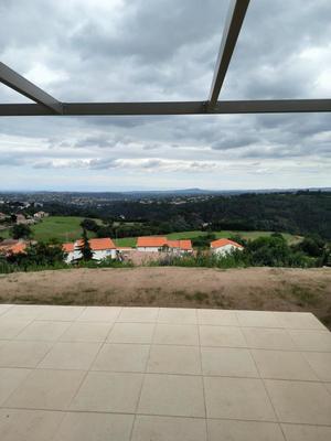 Maison jumelée - 84 m² - 4 pièces