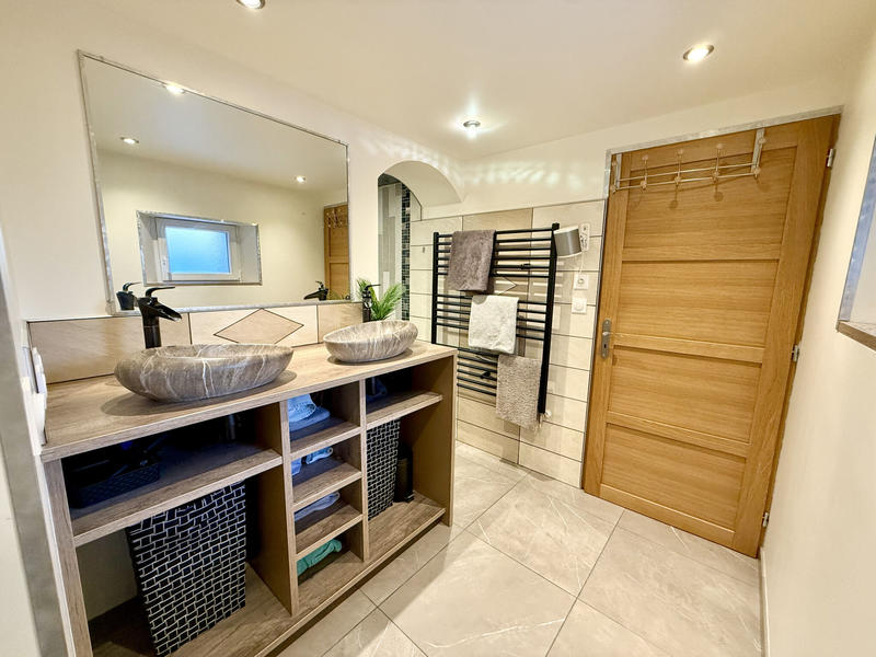 Maison - 185 m² - 5 pièces