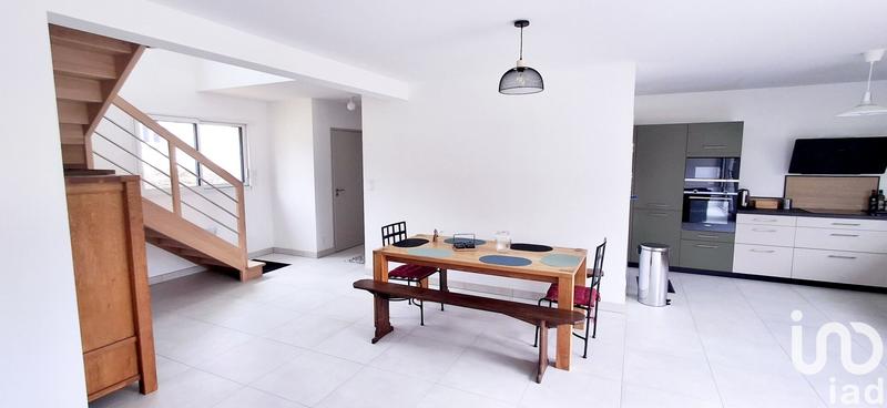 Maison - 161 m² - 6 pièces