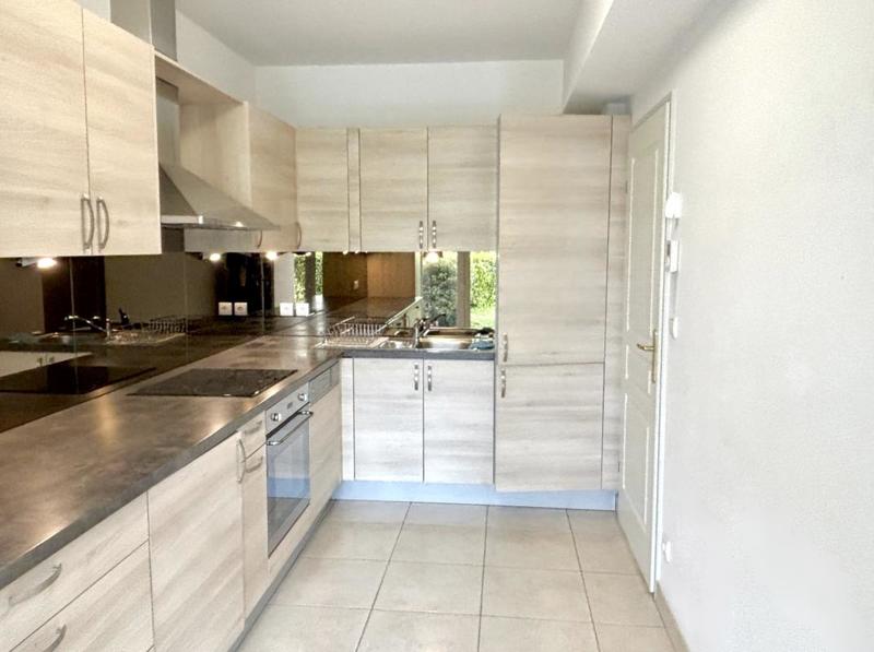 Appartement - 99 m² - 3 pièces