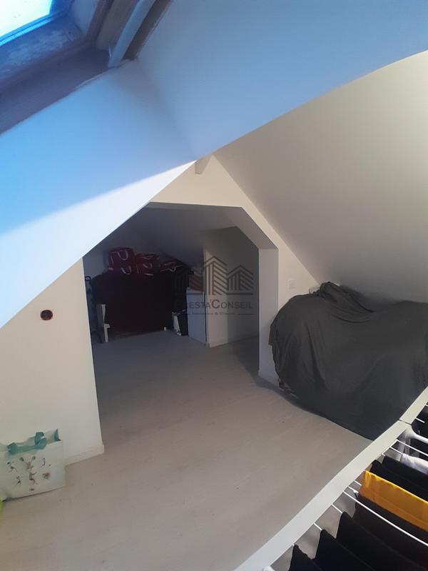 Maison - 92 m² - 5 pièces