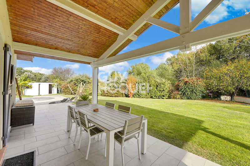 Maison - 143 m² - 6 pièces