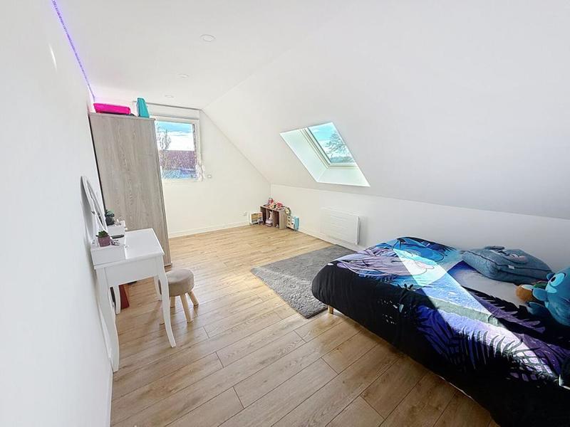 Maison - 255 m² - 7 pièces