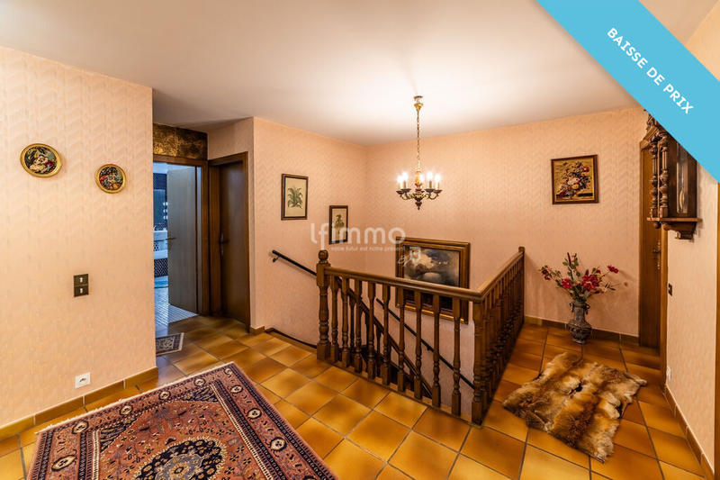 Maison - 270 m² - 5 pièces