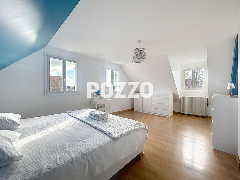 Maison - 110 m² - 4 pièces