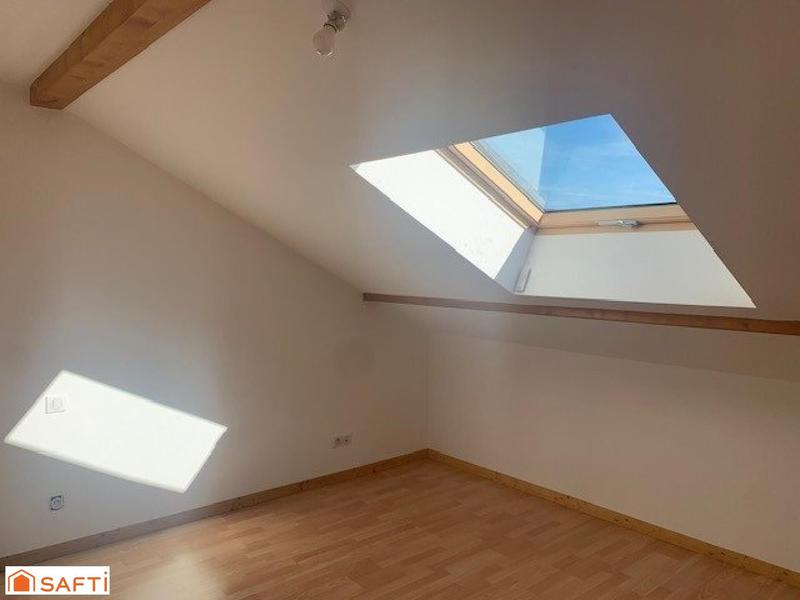 Maison - 330 m² - 13 pièces