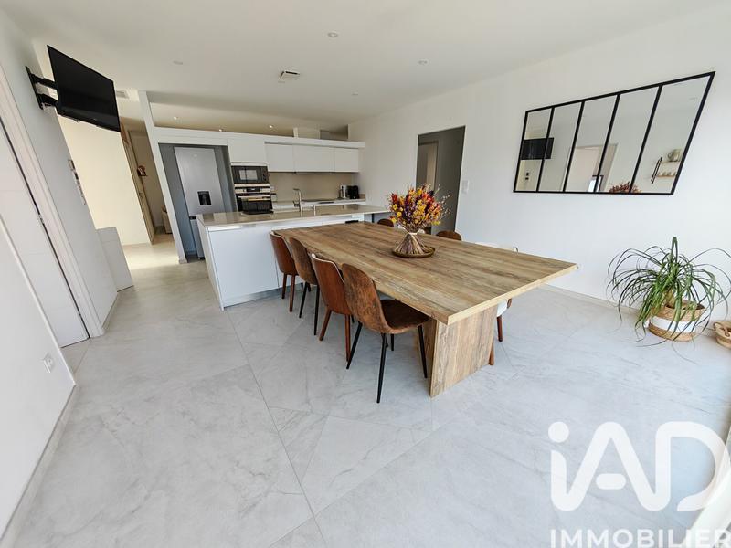 Maison - 120 m² - 5 pièces