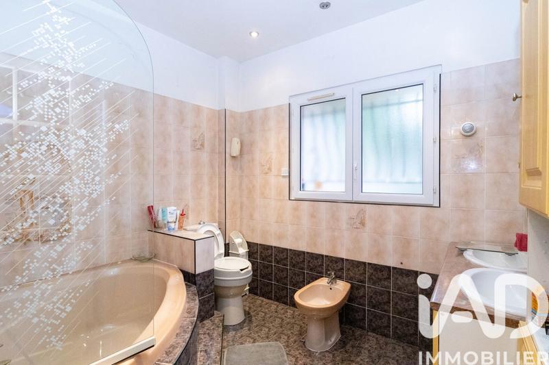 Maison - 139 m² - 7 pièces