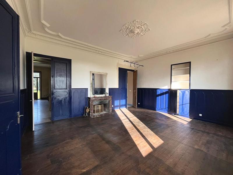 Demeure - 852 m² - 15 pièces