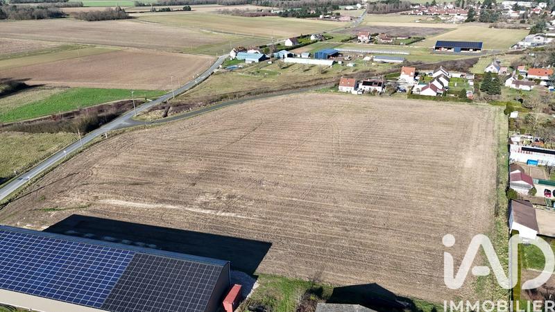 Terrain - 27 627 m²