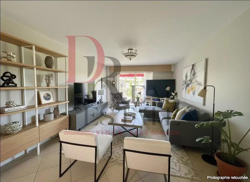 Appartement - 93 m² - 4 pièces