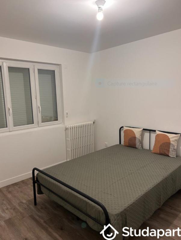 Chambre - 11 m² - 1 pièce