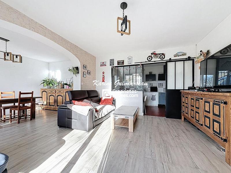 Maison - 110 m² - 6 pièces